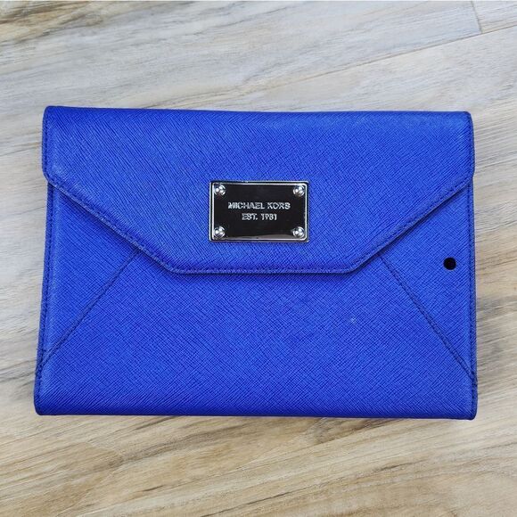 🔸️Michael Kors Blue iPad/Tablet Leather Case - Picture 1 of 10